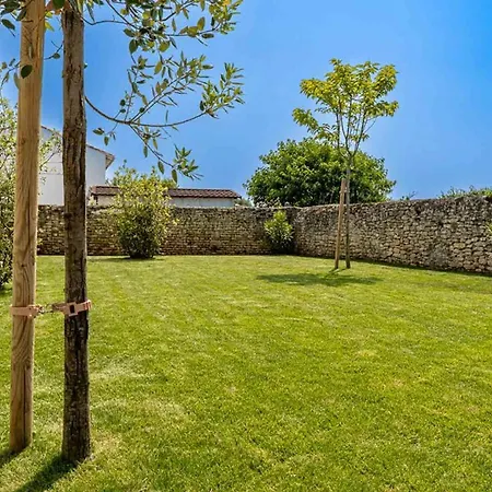 Maison De Avec Jardin Verdoyant A - Fr-1-835-25 Feriehus *