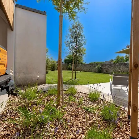 Hébergement de vacances Maison De Avec Jardin Verdoyant A - Fr-1-835-25 *