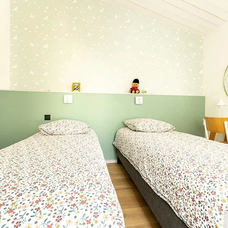 Maison De Avec Jardin Verdoyant A - Fr-1-835-25 * Loix