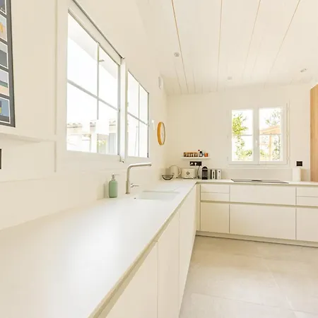 Maison De Avec Jardin Verdoyant A - Fr-1-835-25